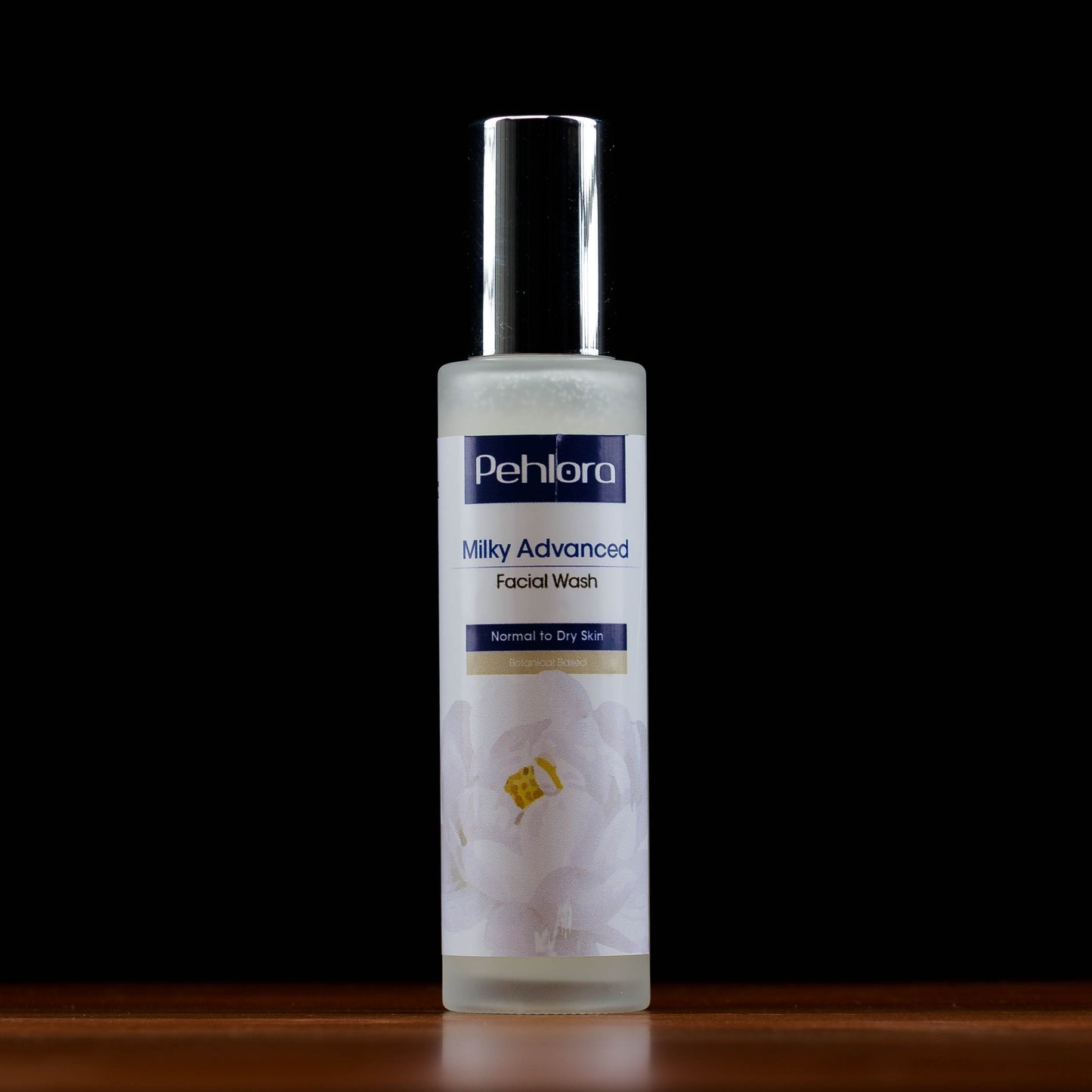 Milky Advanced Smoothing
Facial Wash
